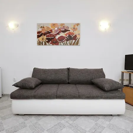 Apartment R&l